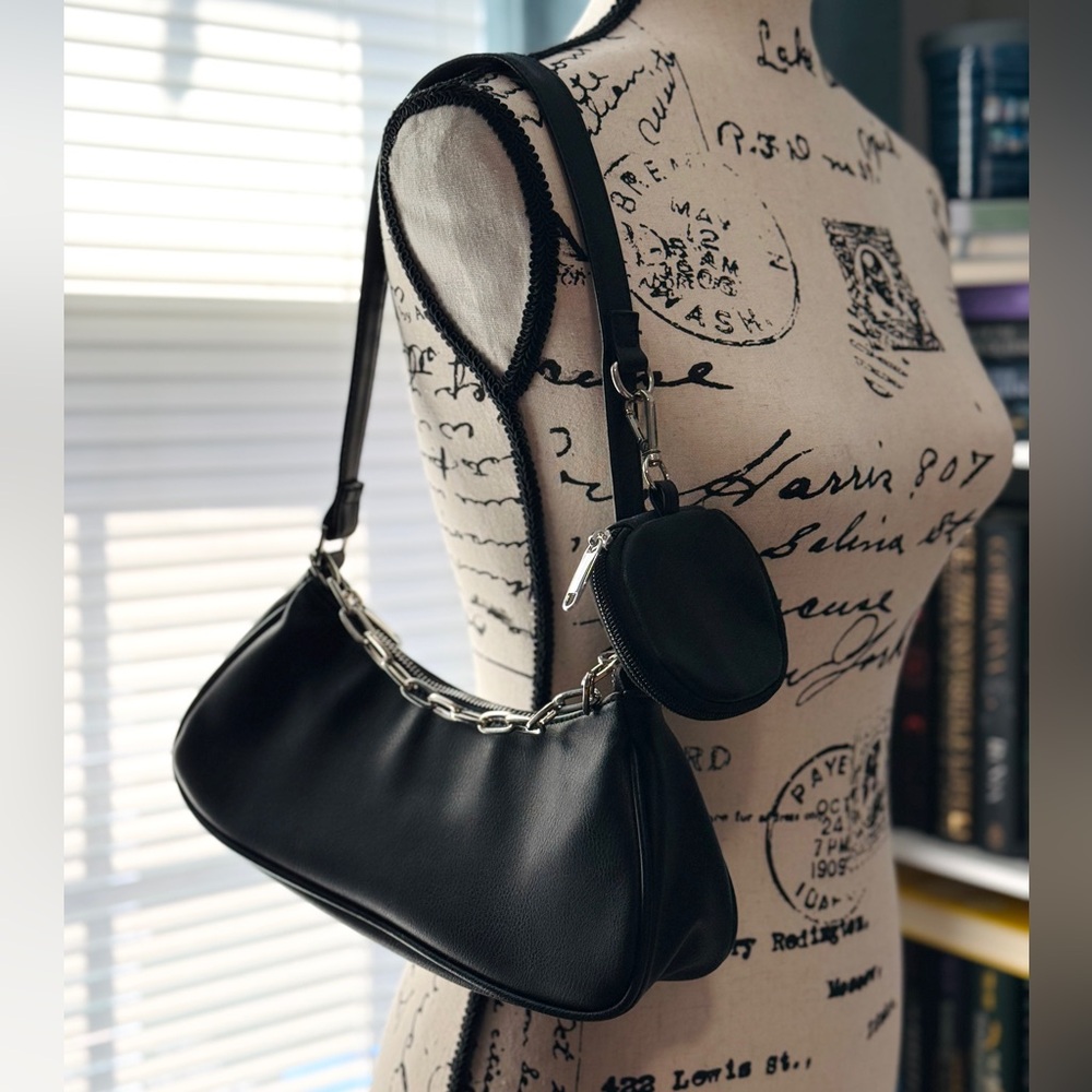 Black Shoulder Bag w/ Coin Purse